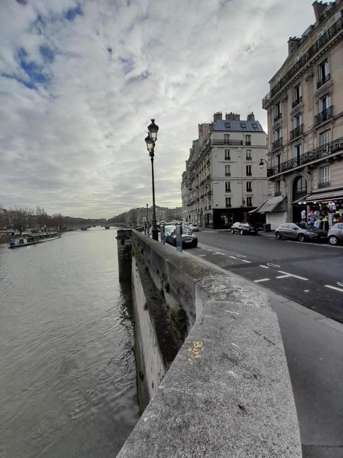 Cosy 2 Pieces Typiquement Parisien A Notre-Dame Daire Dış mekan fotoğraf